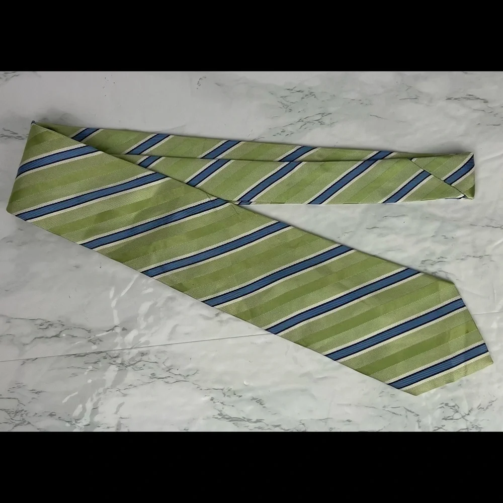 NAUTICA - 100% Silk Men's Neck Tie - Made in China - Green Blue Stripe 58 x 3.5